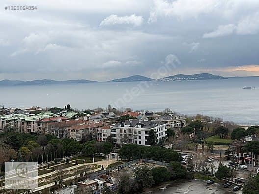 Caddebostan'da Panoramik Manzaralı, Geniş 5+1 Penthouse Daire