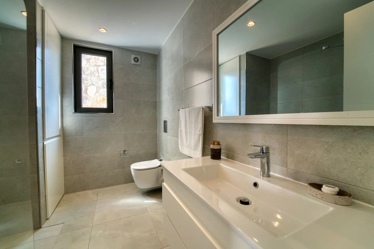 evergreen-112-interior-38