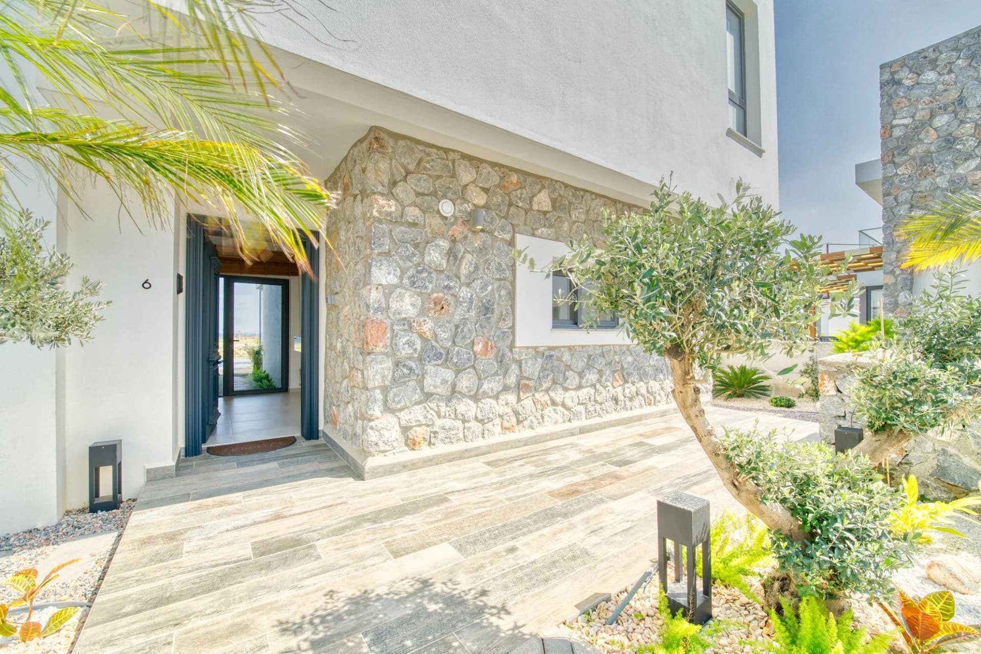 evergreen-112-exterior-18