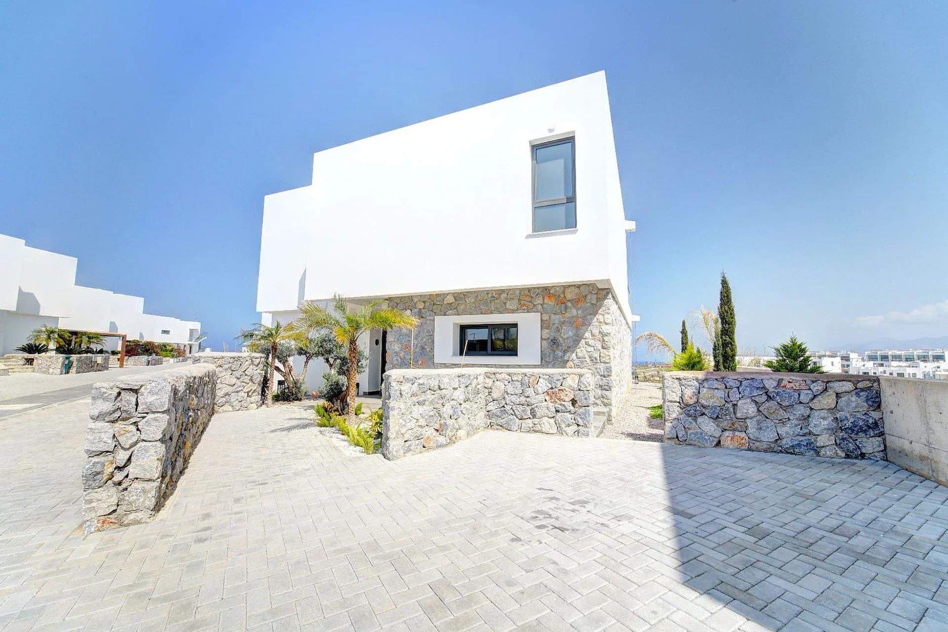 evergreen-112-exterior-19