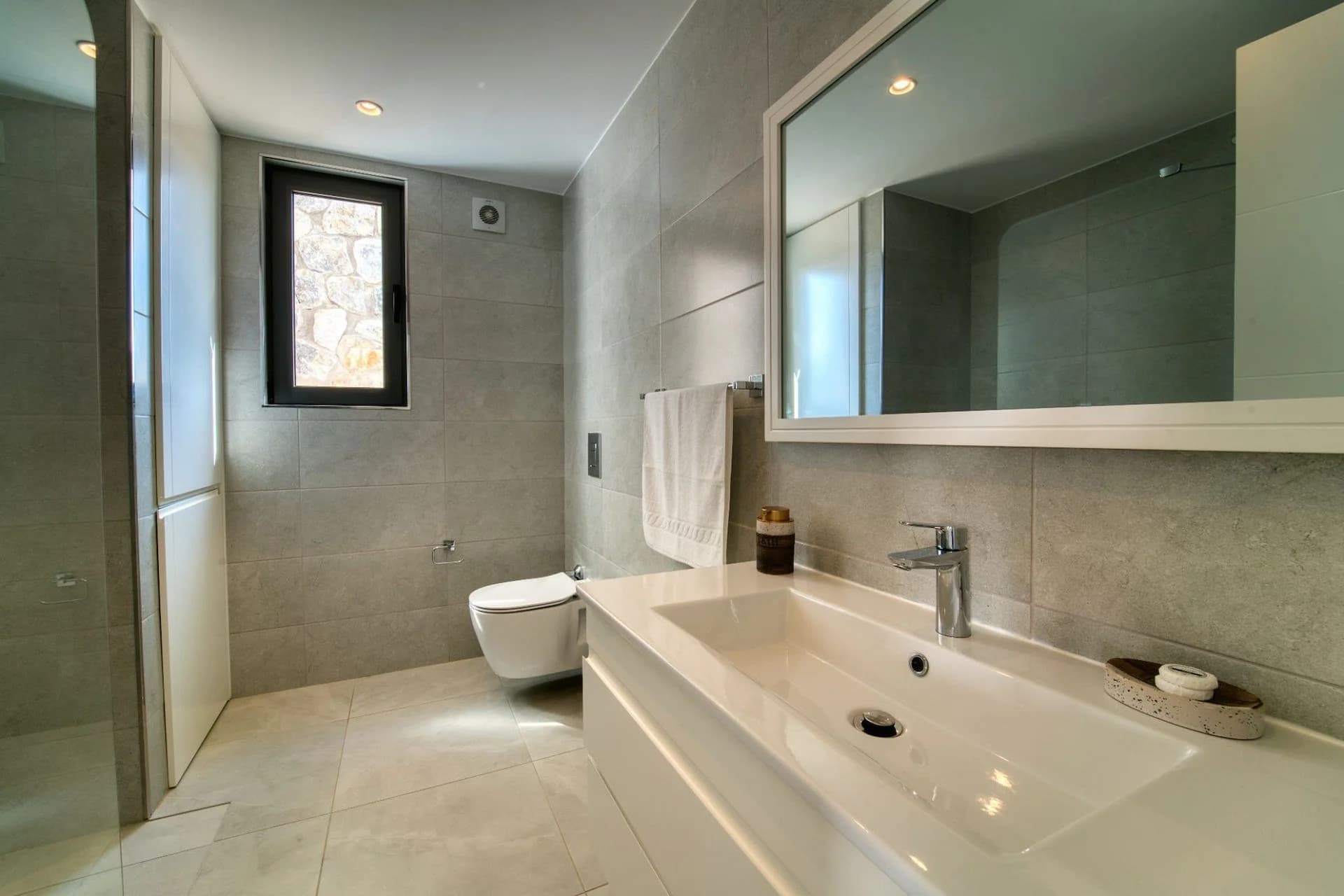evergreen-112-interior-36