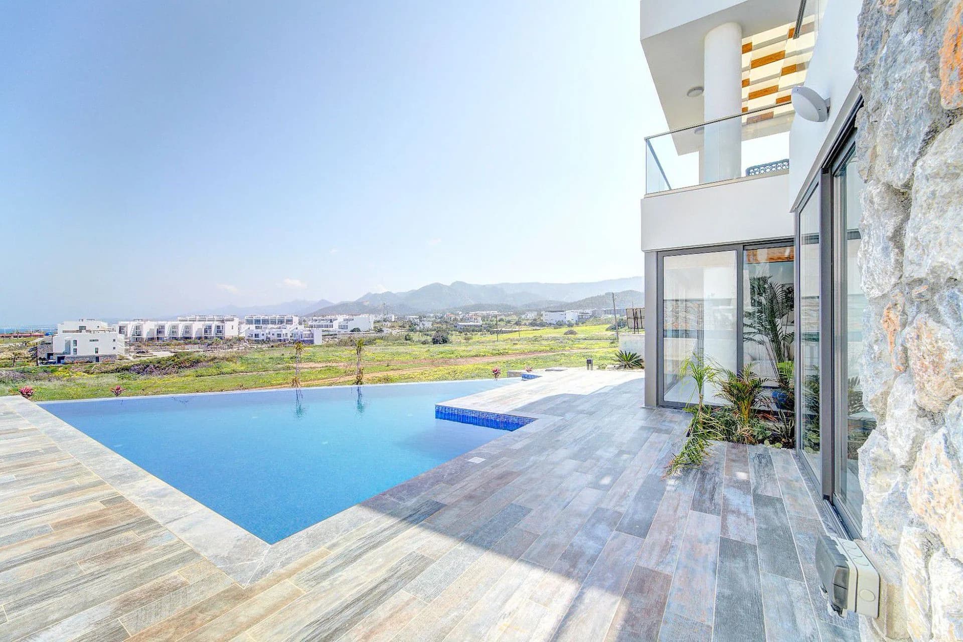 evergreen-112-exterior-20