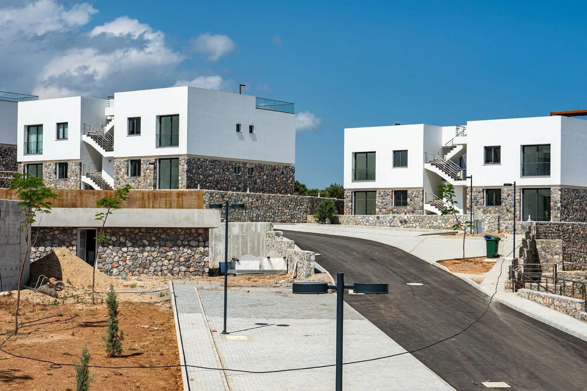 evergreen-2-exterior-15