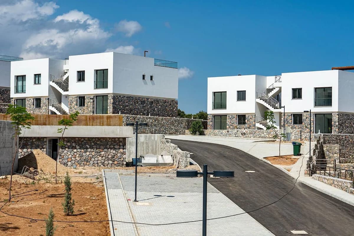 evergreen-2-exterior-17