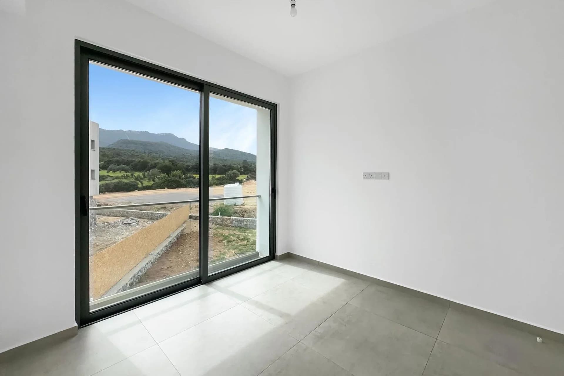 evergreen-2-interior-16