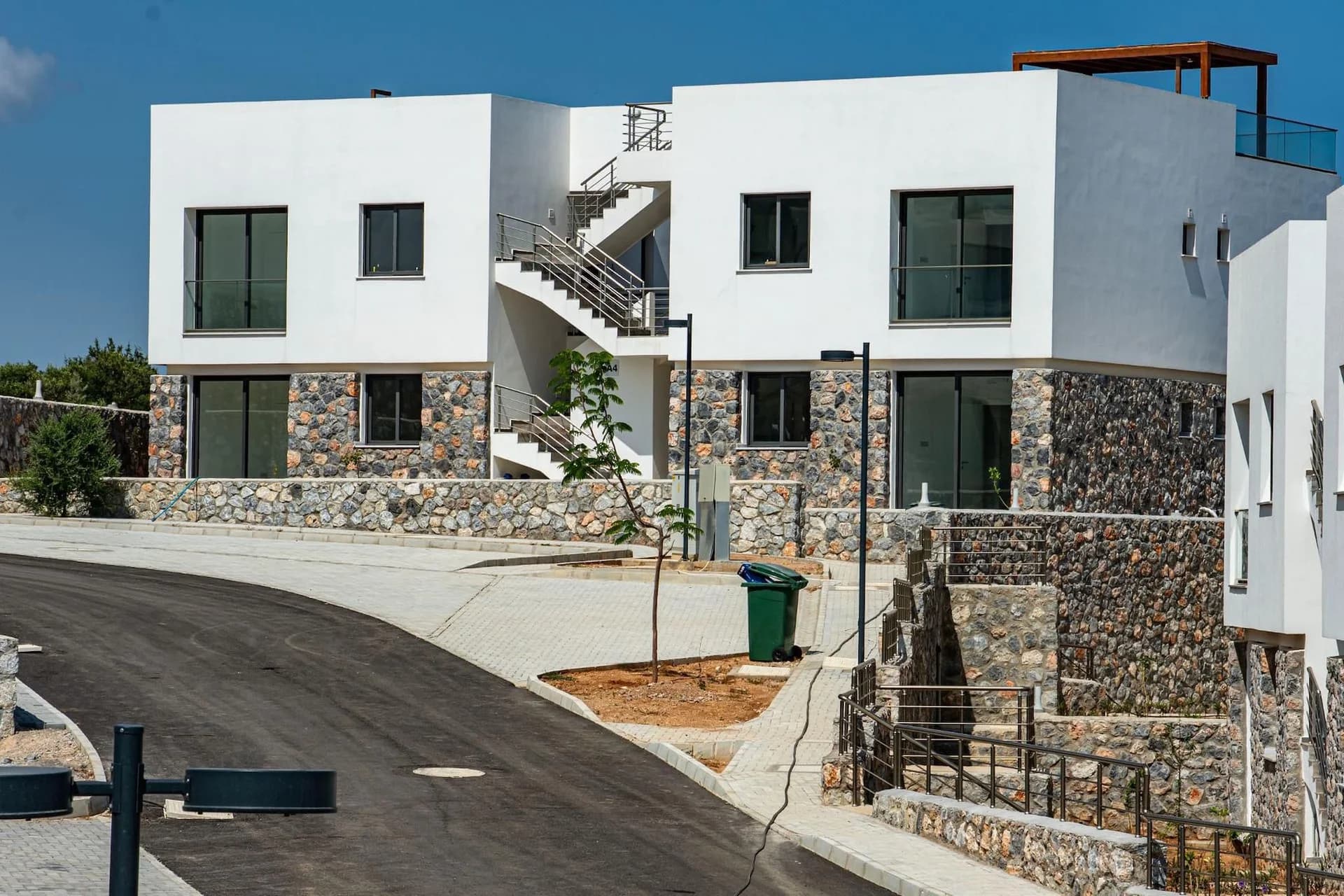 evergreen-2-exterior-12