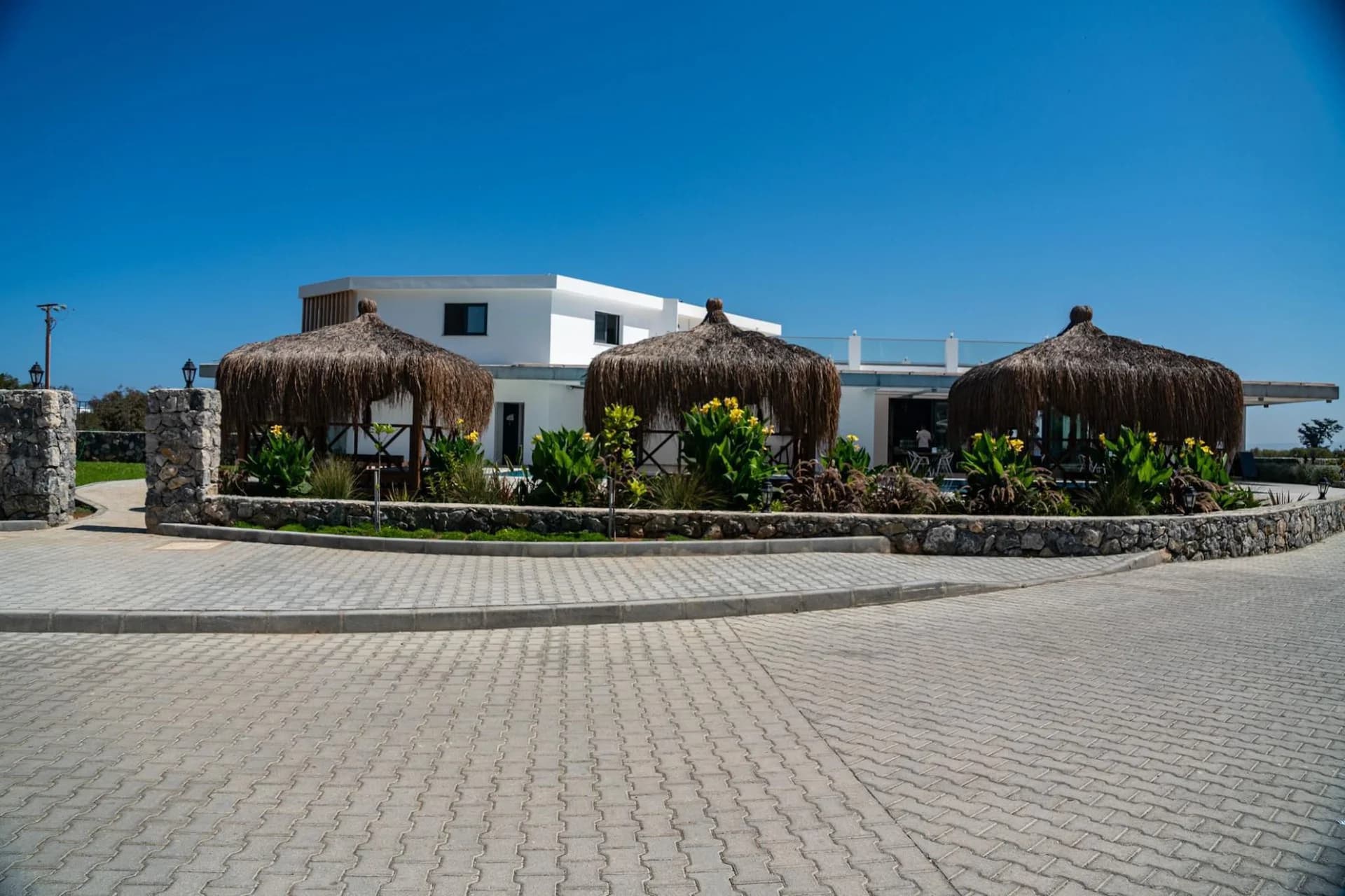 evergreen-215-exterior-10