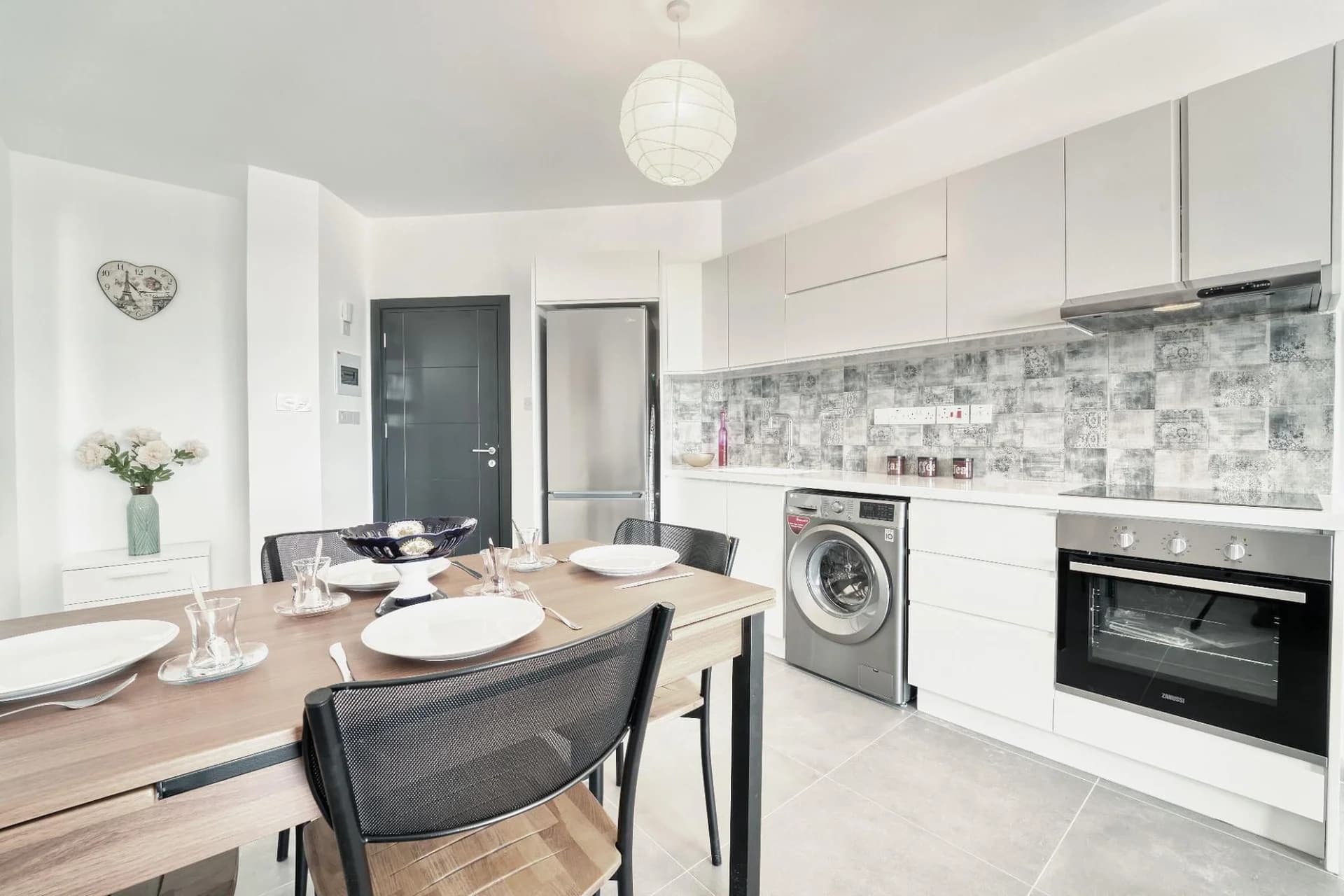 evergreen-215-interior-22