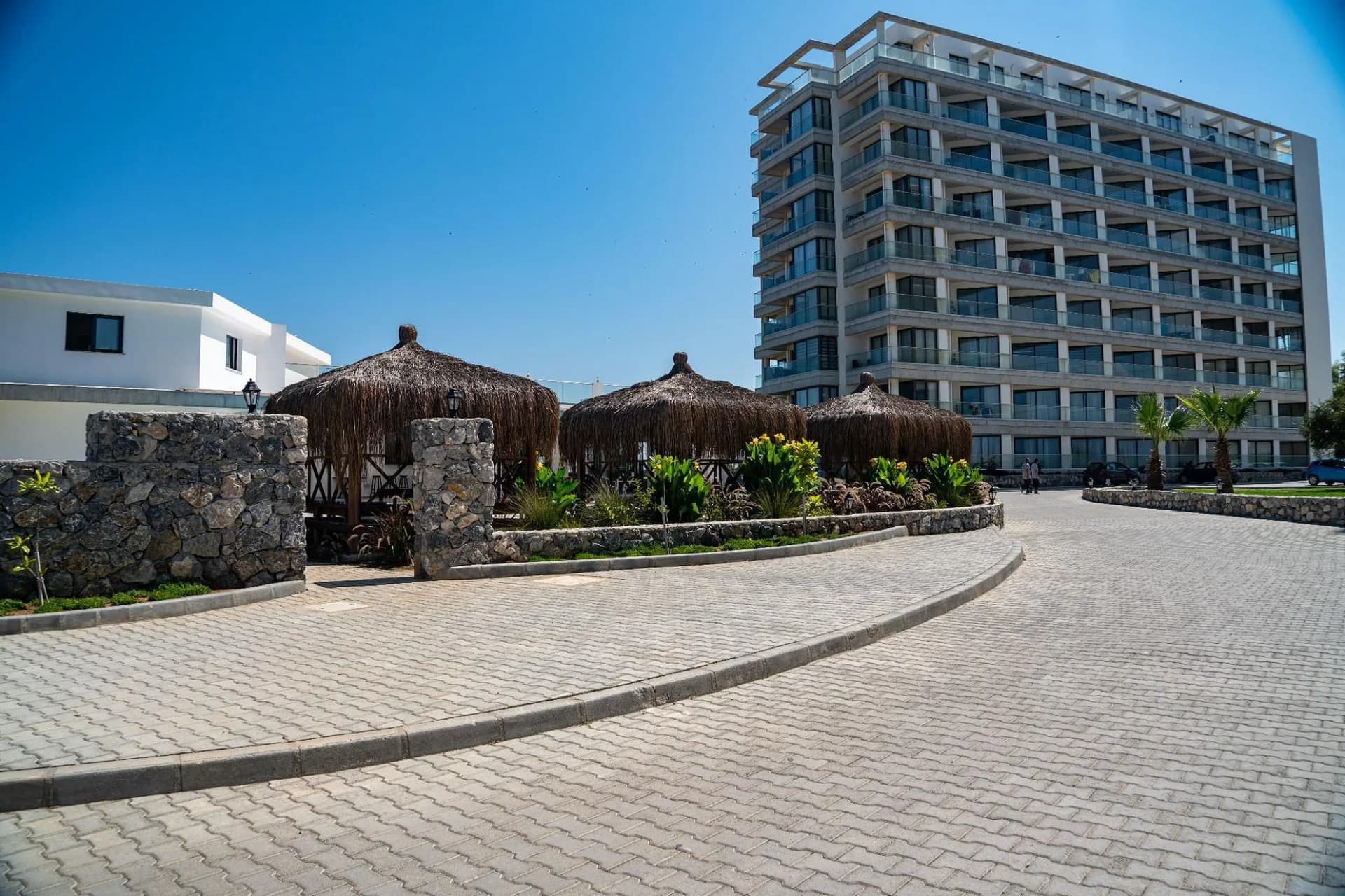 evergreen-215-exterior-11