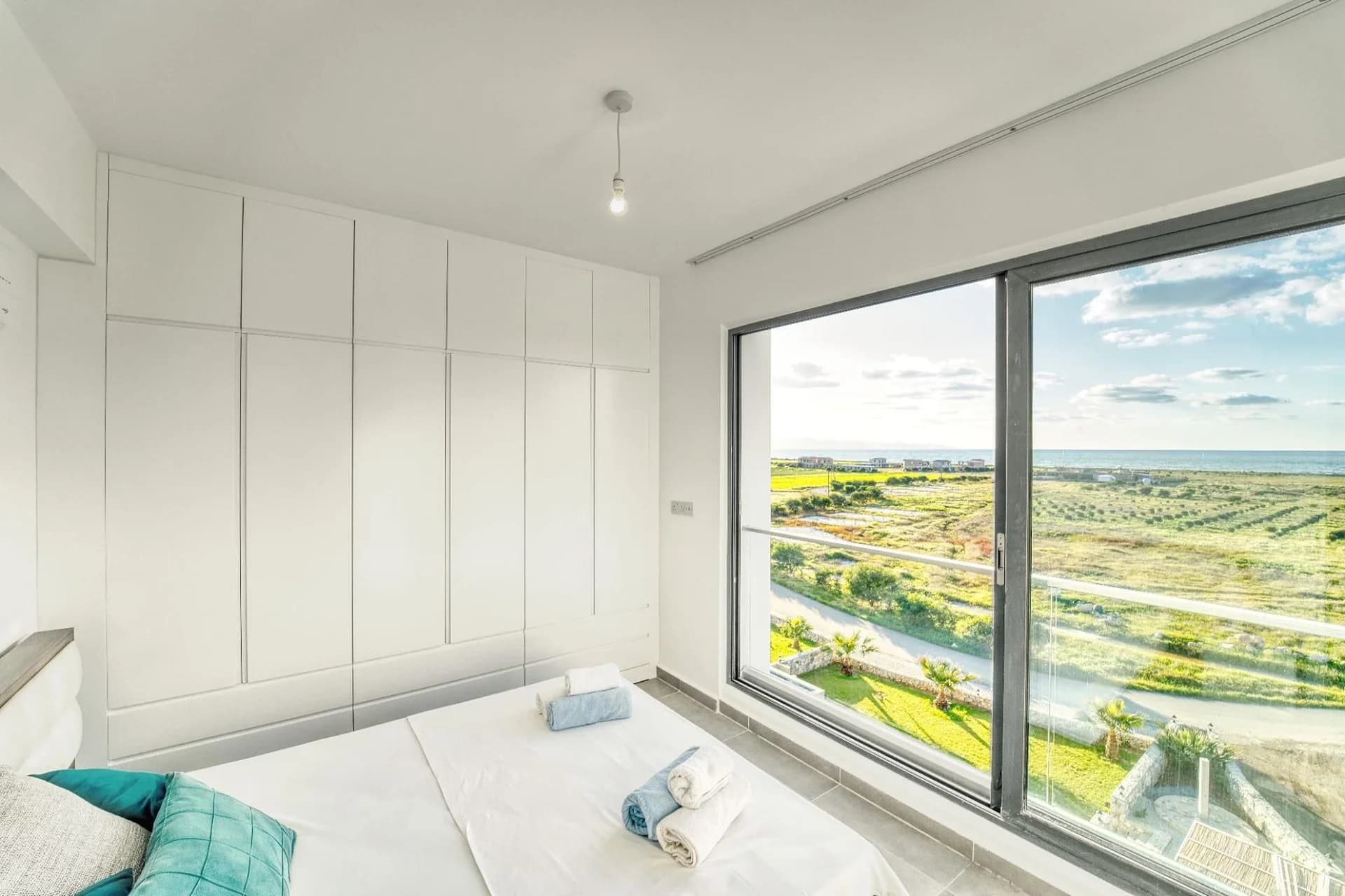 evergreen-215-interior-39