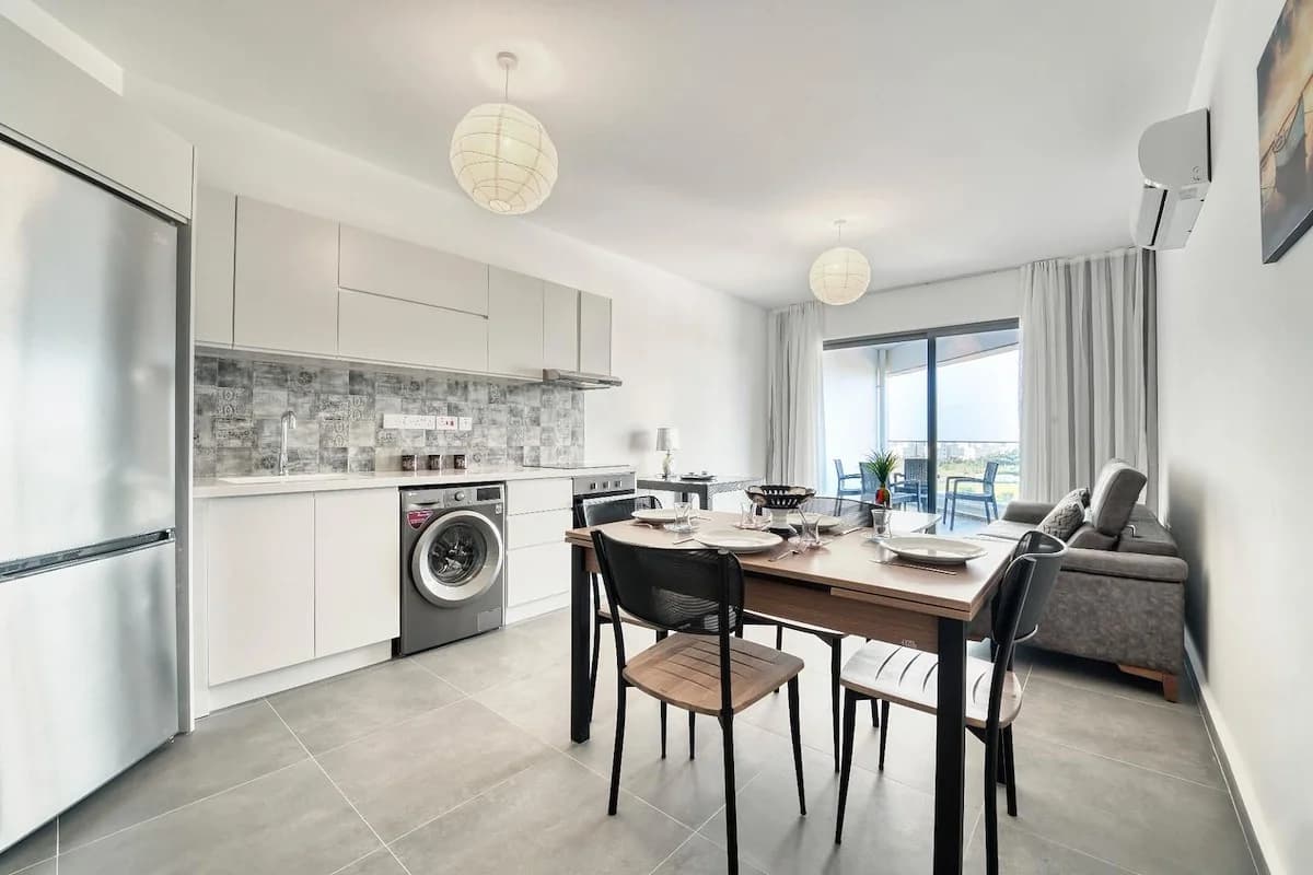 evergreen-215-interior-25
