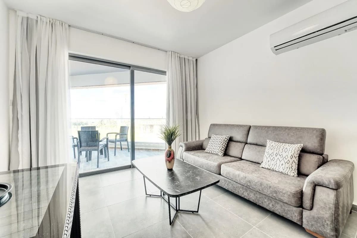 evergreen-215-interior-26