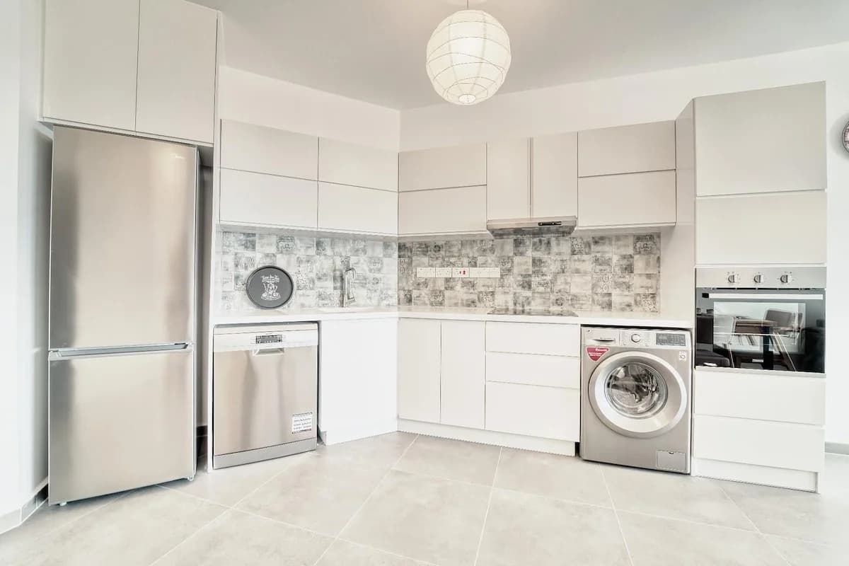 evergreen-215-interior-36
