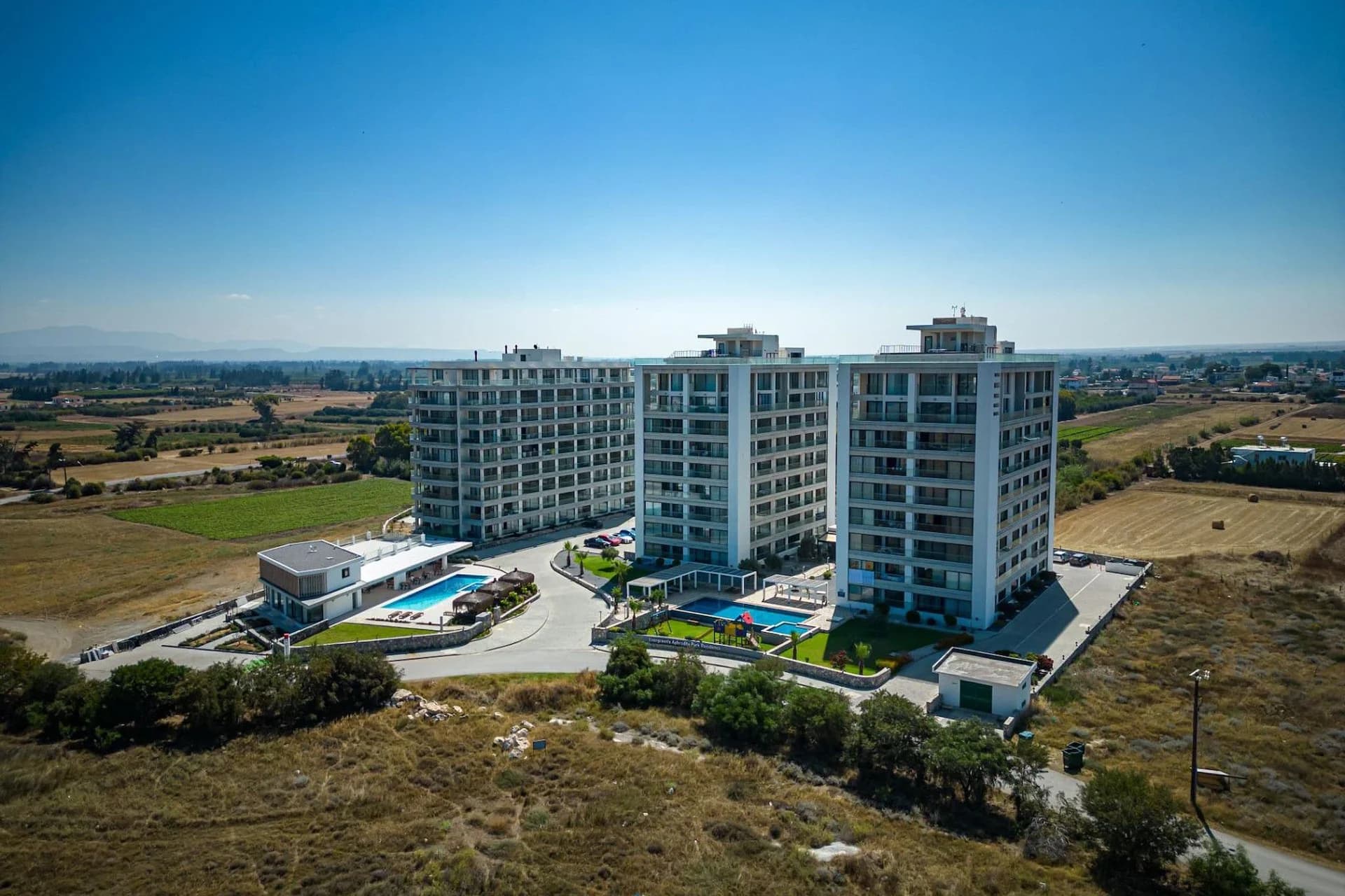 evergreen-215-exterior-1