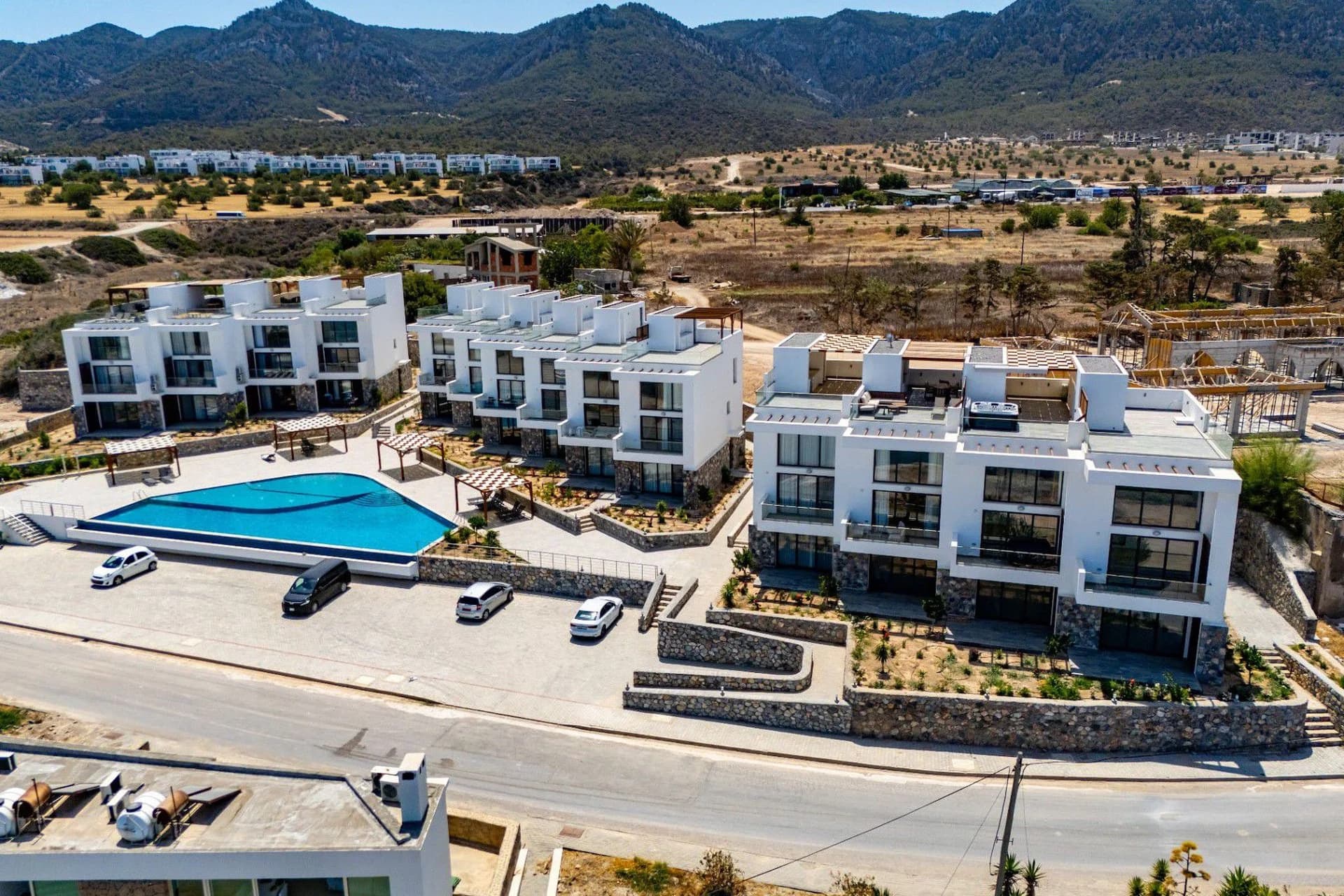 evergreen-221-exterior-4