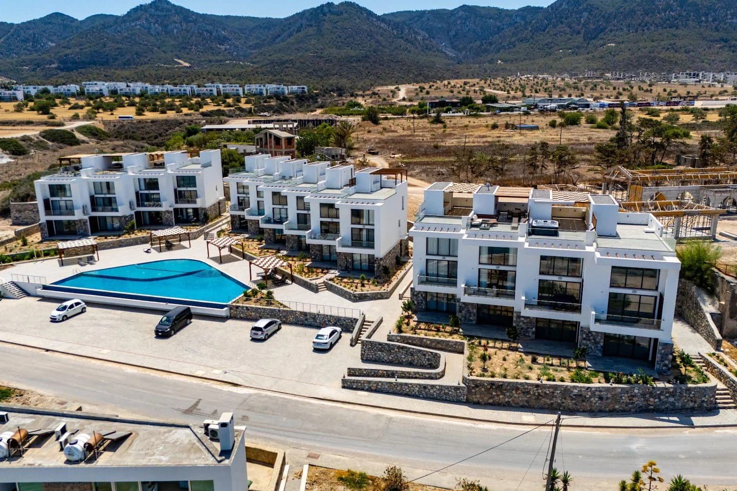evergreen-221-exterior-6
