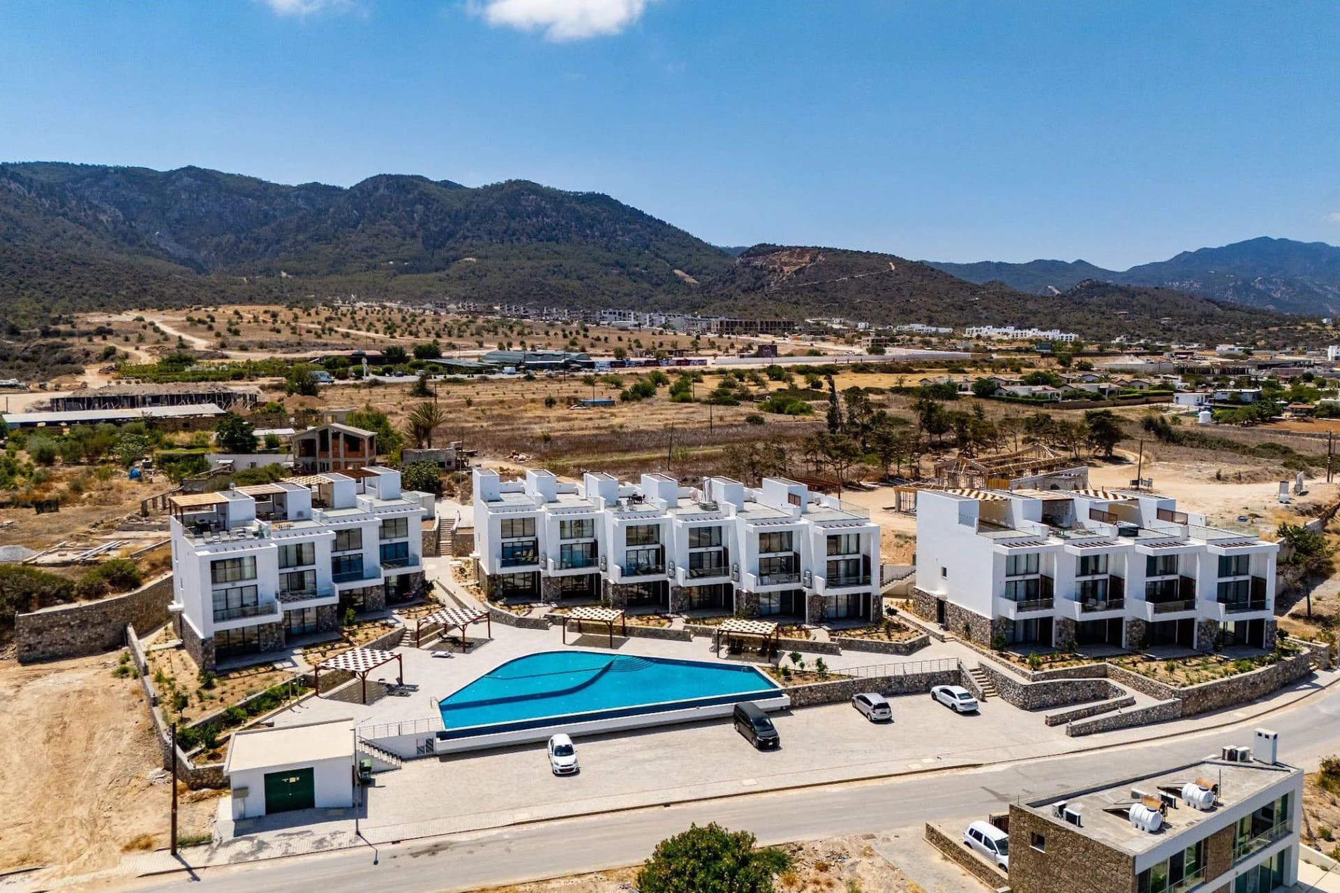 evergreen-221-exterior-2