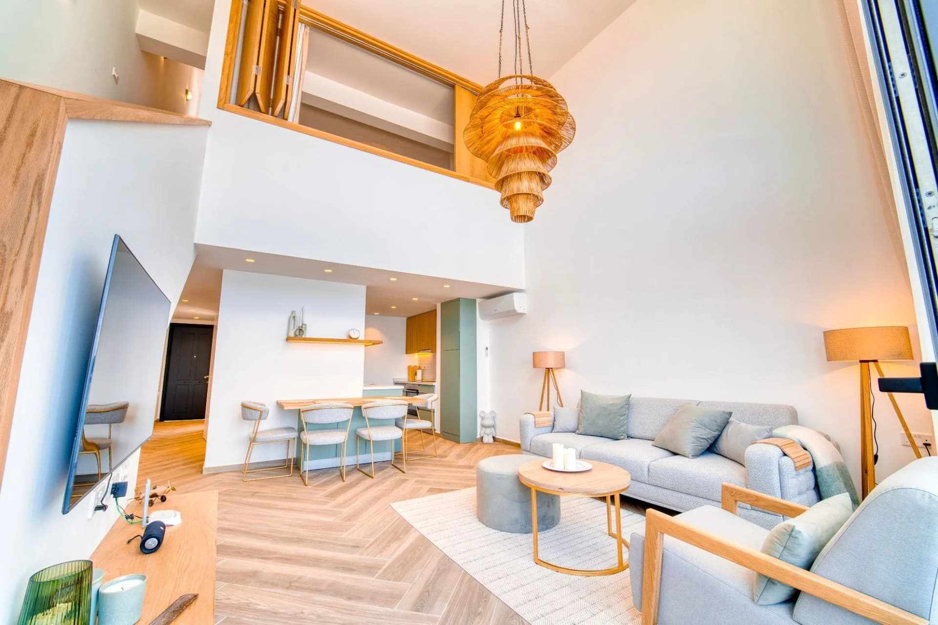 evergreen-221-interior-19