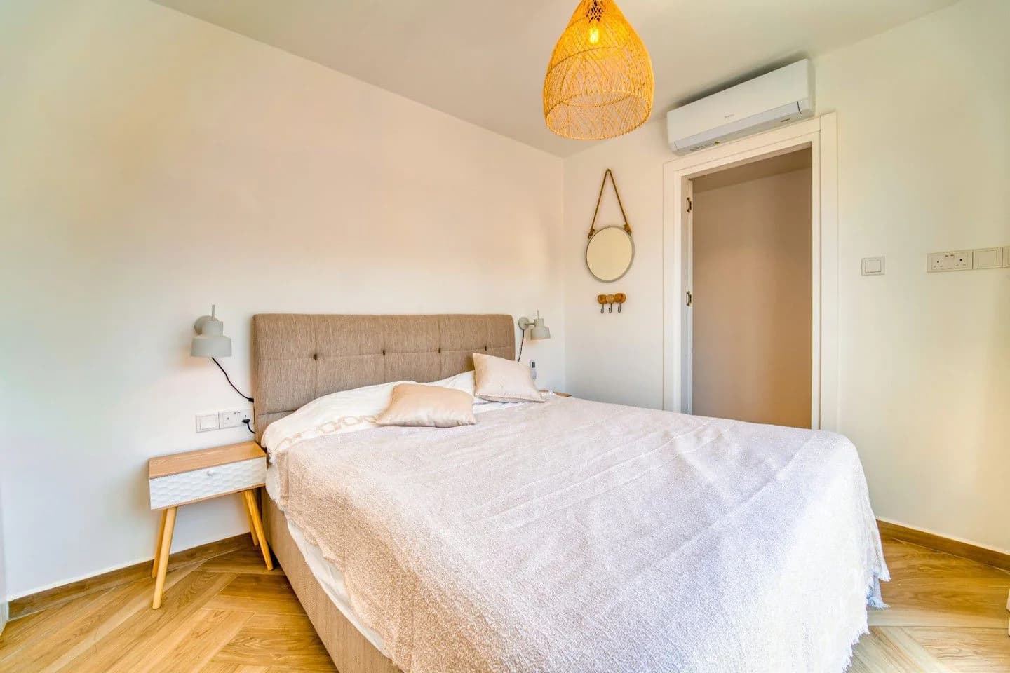 evergreen-221-interior-30