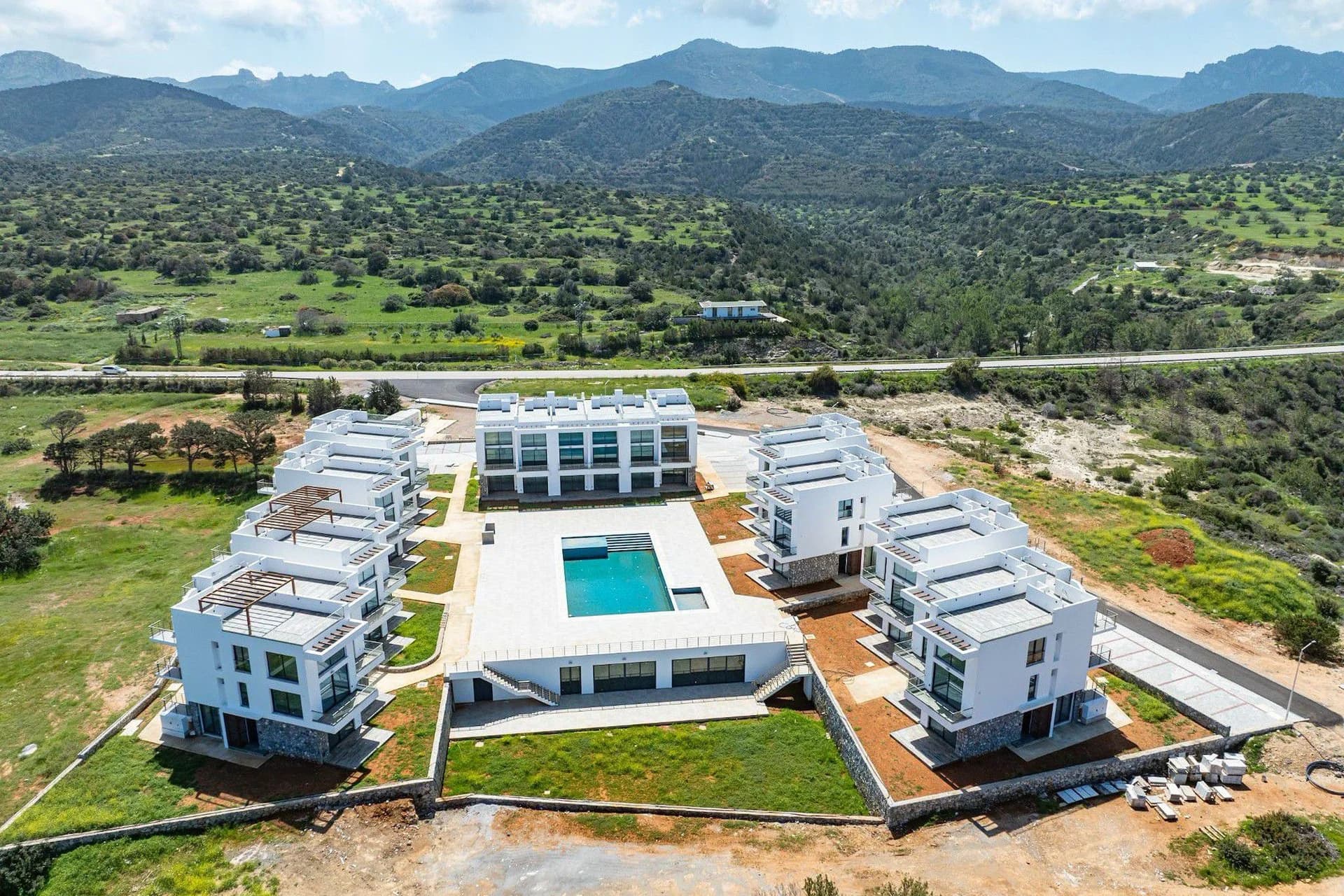 evergreen-25-exterior-2