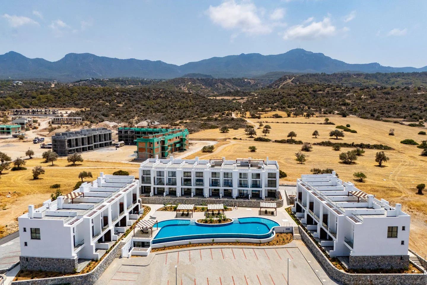 evergreen-3-exterior-4
