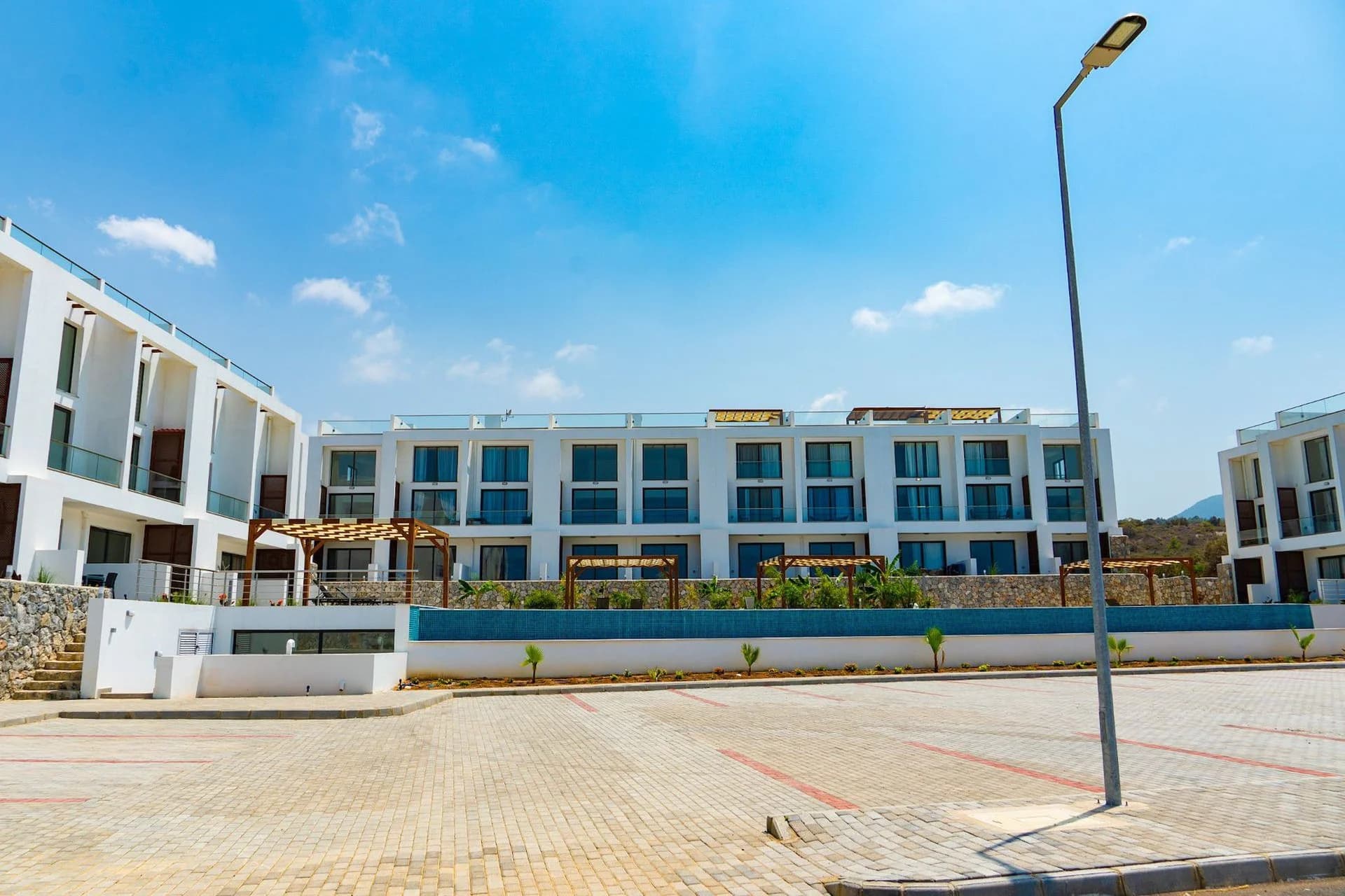 evergreen-3-exterior-10
