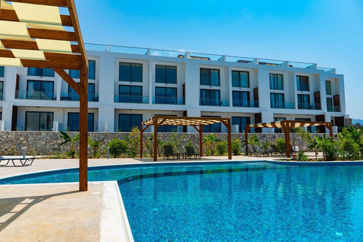evergreen-3-exterior-15