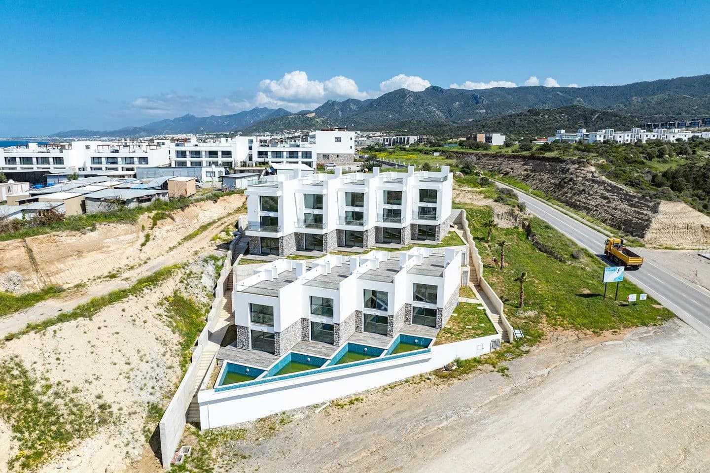 evergreen-447-exterior-5