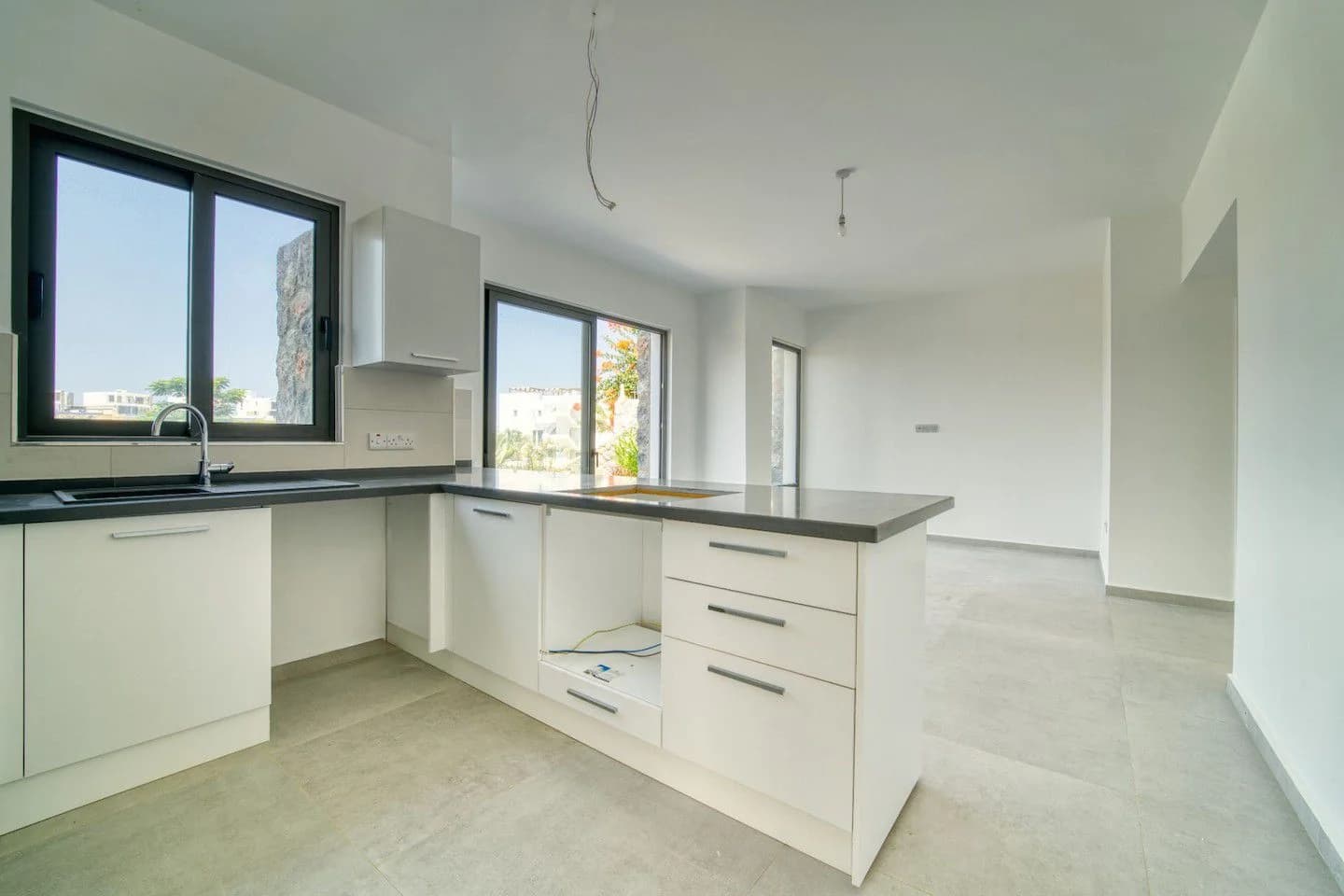 evergreen-448-interior-10