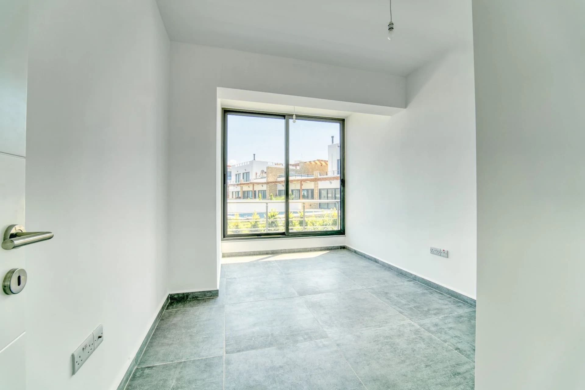 evergreen-448-interior-19