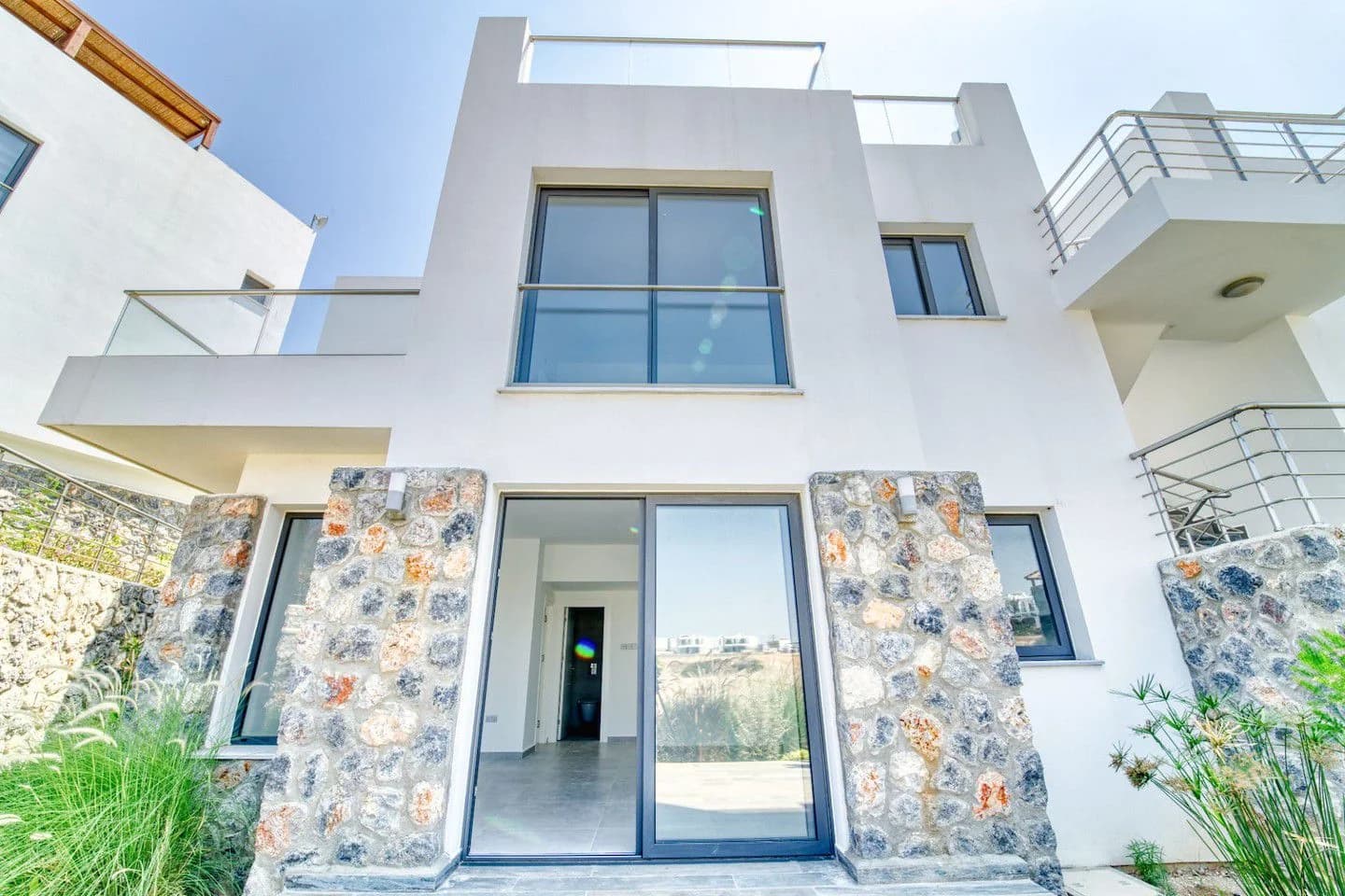 evergreen-448-exterior-9