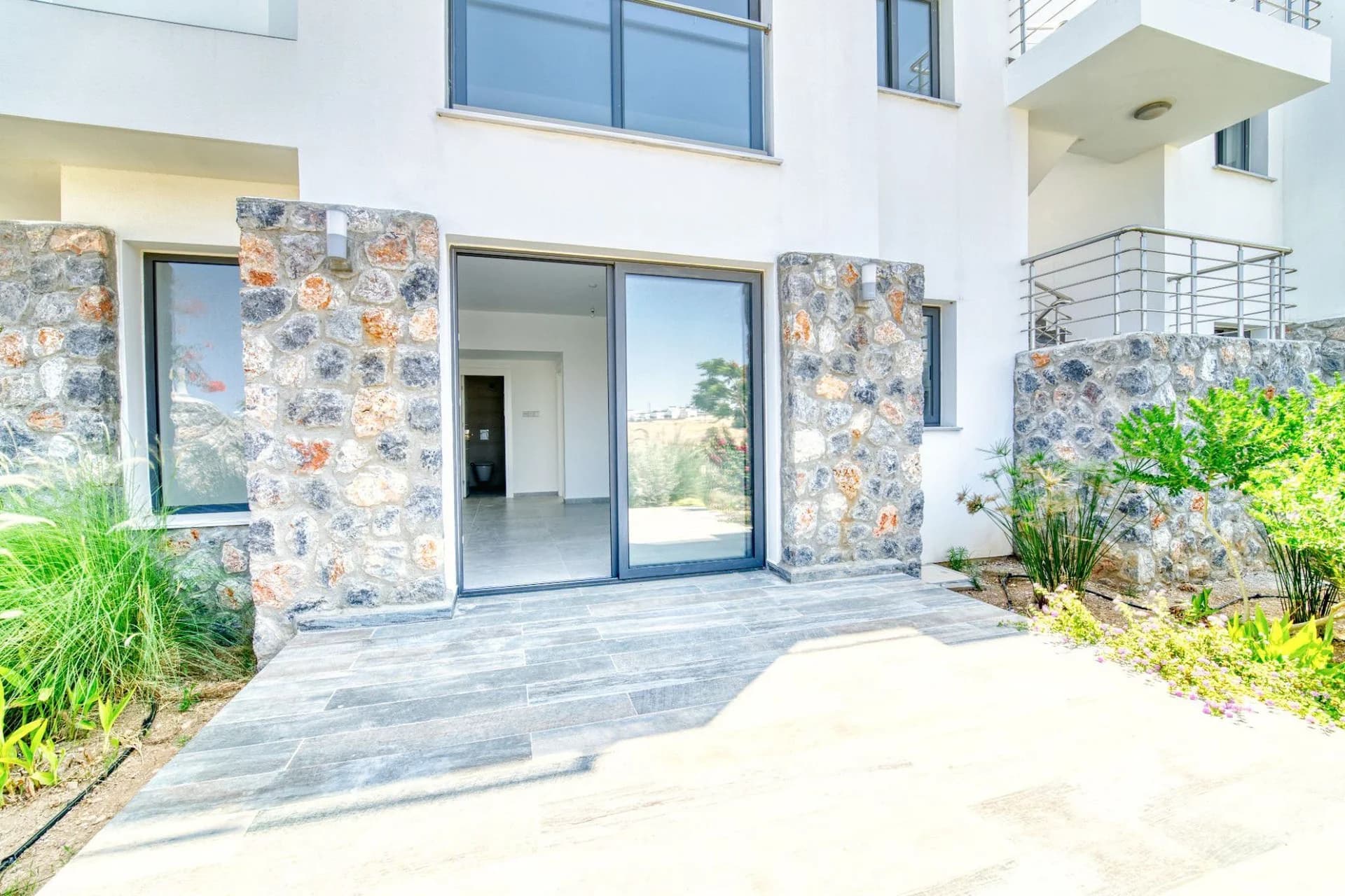 evergreen-448-exterior-6