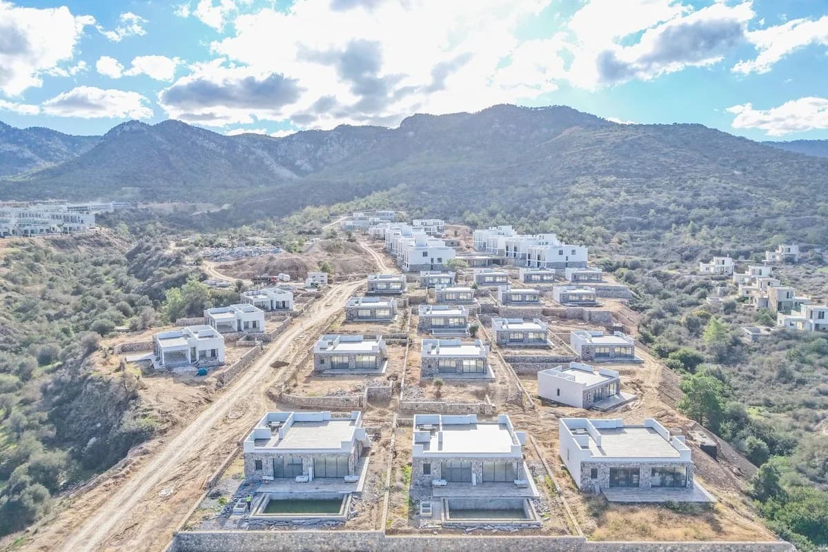 evergreen-9-construction-63