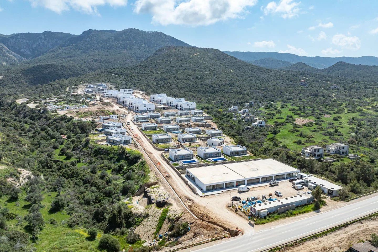 evergreen-9-exterior-7