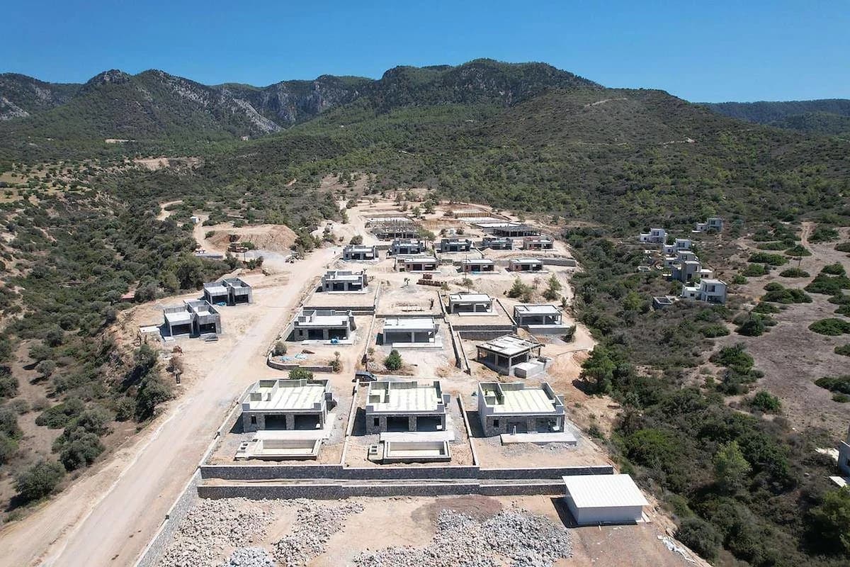 evergreen-9-exterior-12