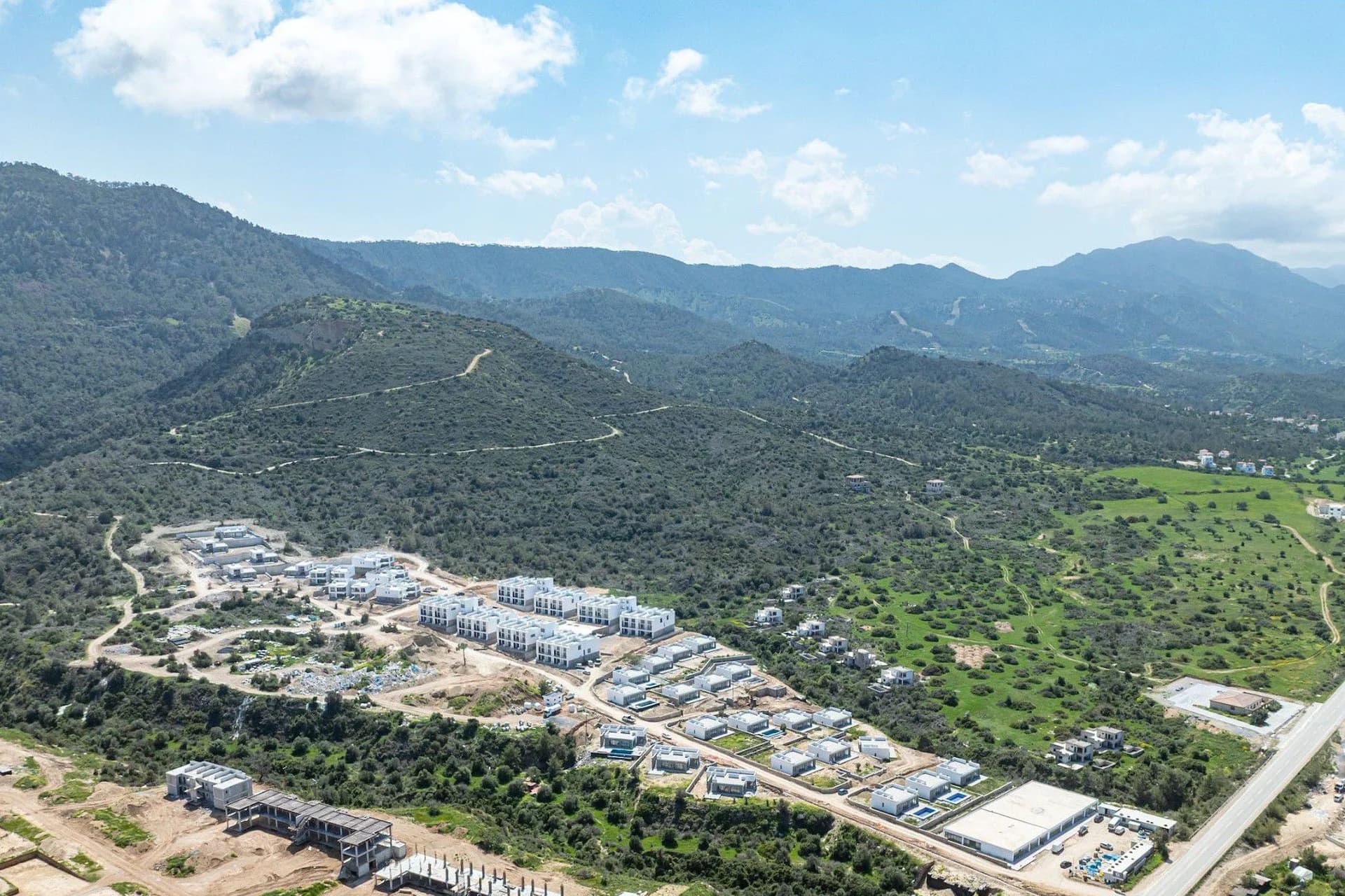 evergreen-9-exterior-4